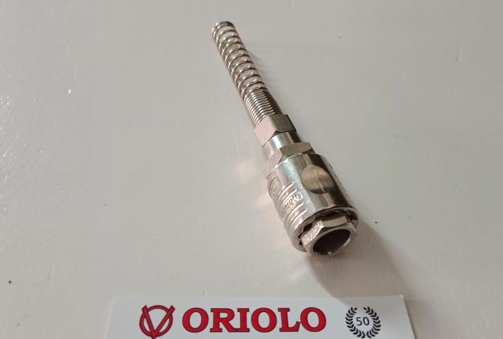 INNESTO RAPIDO FEMMINA CON MOLLA PER TUBO 6 x 8